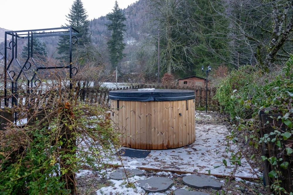 La Maison Des Jolicoeurs Saint-Christophe-sur-Guiers Экстерьер фото